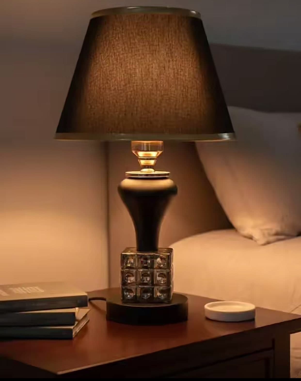 Luxury Crystal Base Table Lamp