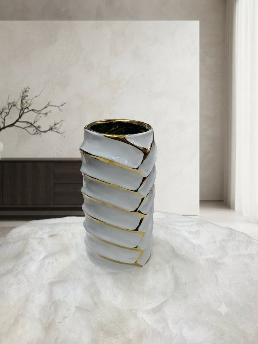 Name: Modern White and Gold Ceramic Decorative Vase
