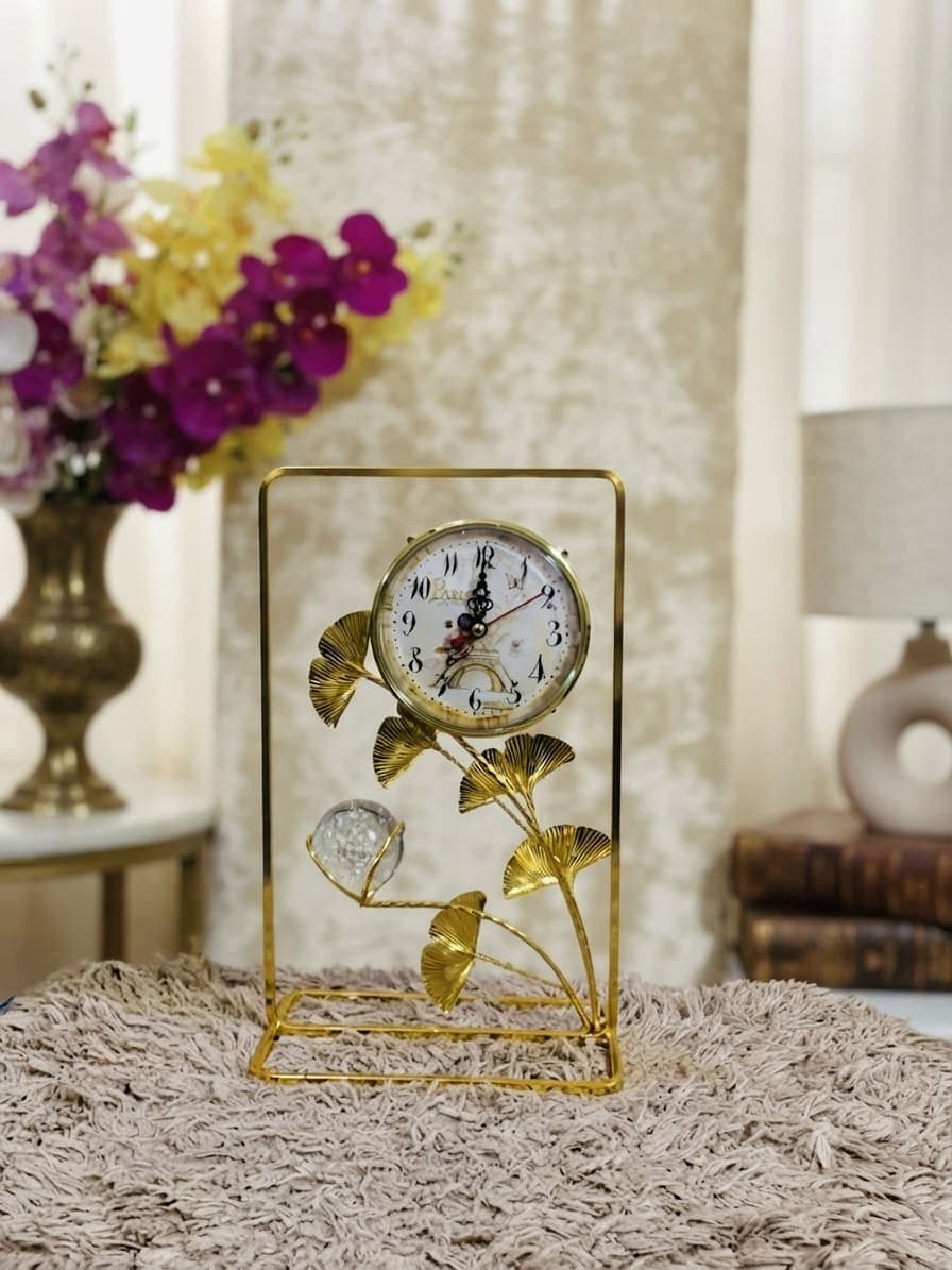 Modern Golden Ginkgo Leaf Table Clock)